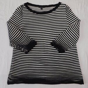 COS Black & White Knit Ribbed Top | A-Line | 3/4 Sleeves | 3D | EUC | Medium